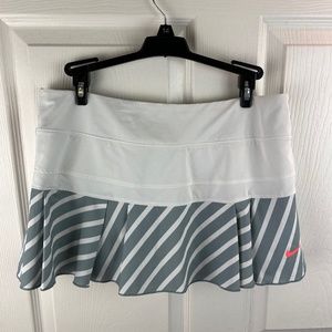 Nike Dri-Fit Victory Printed Skirt Skort White Gray Striped Size Medium